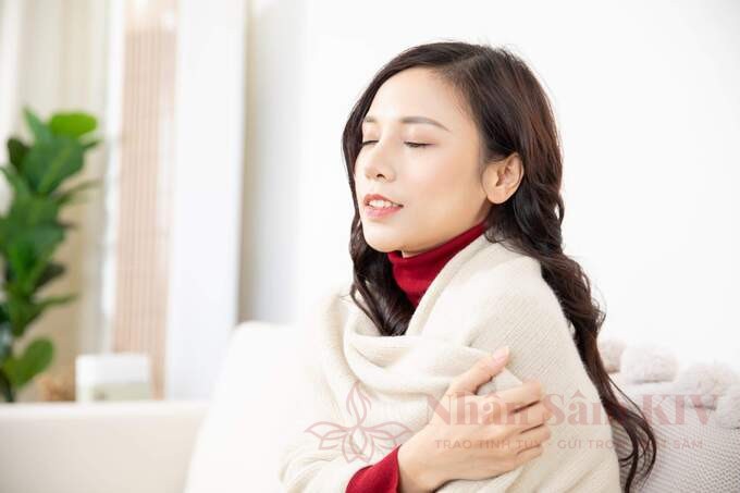Cảnh báo đột quỵ mùa lạnh: Nguyên nhân và cách phòng ngừa 17 Giữ ấm cơ thể đúng cách