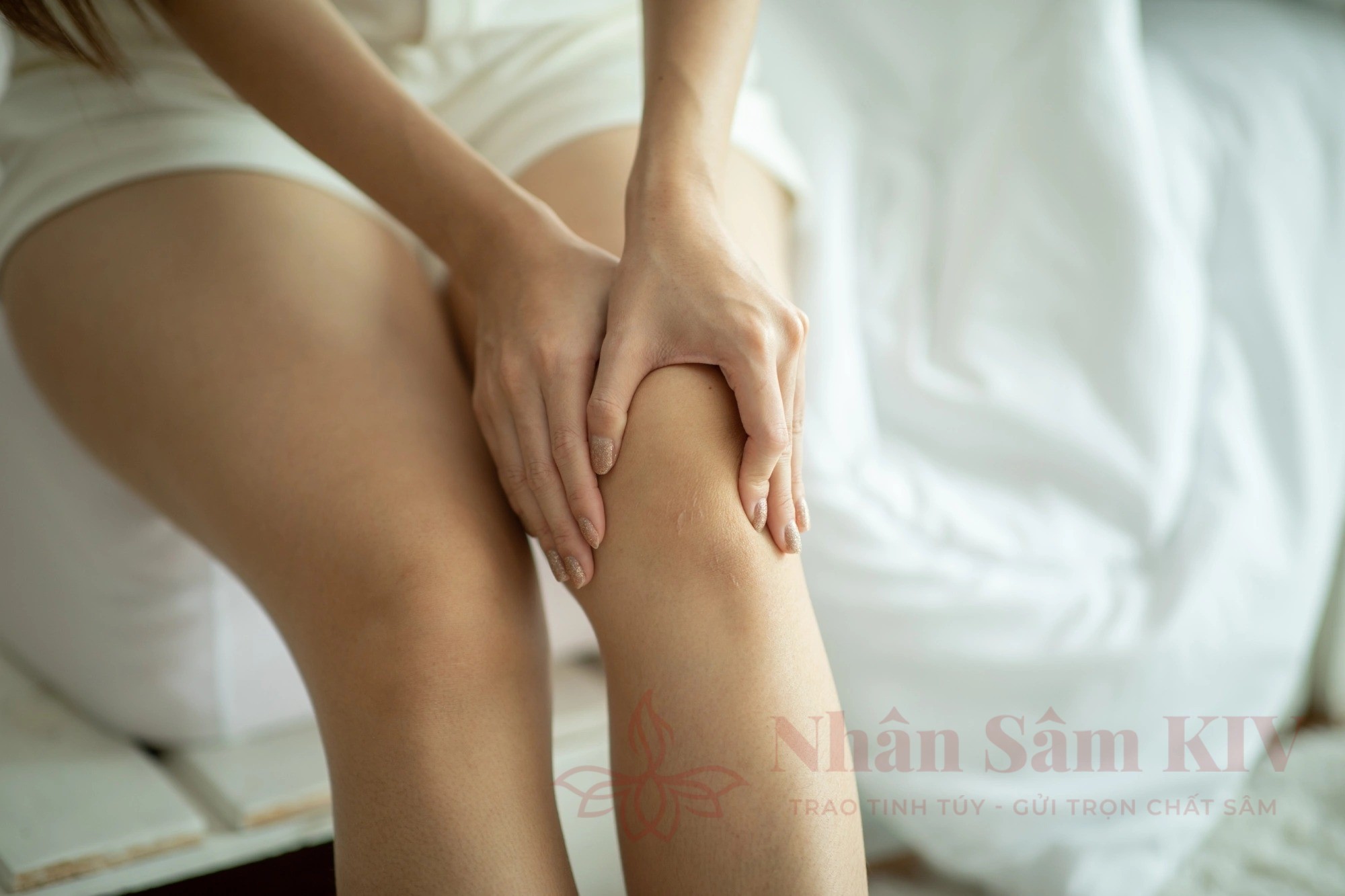 Cứng khớp gối vào buổi sáng