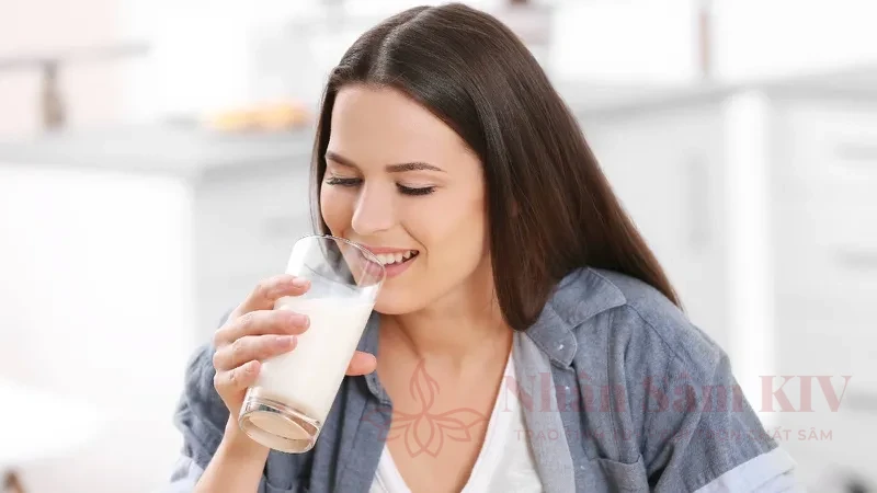 Người bệnh dạ dày có nên sử dụng sữa